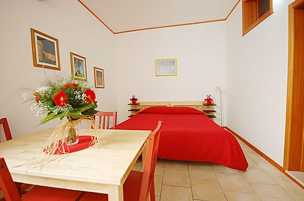 Hotel Residence Lupiae Λέτσε Δωμάτιο φωτογραφία
